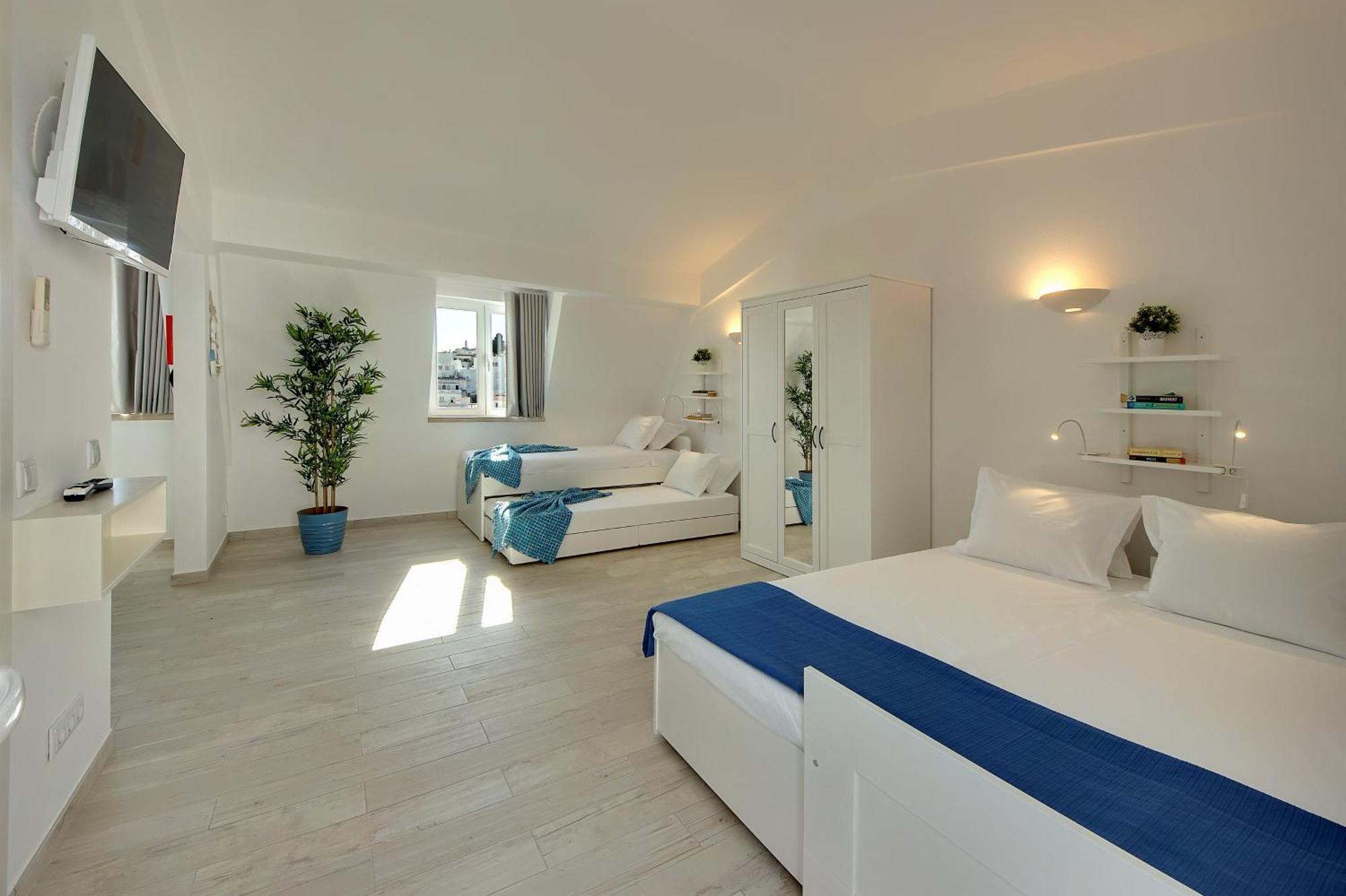 Apartment Tucha *